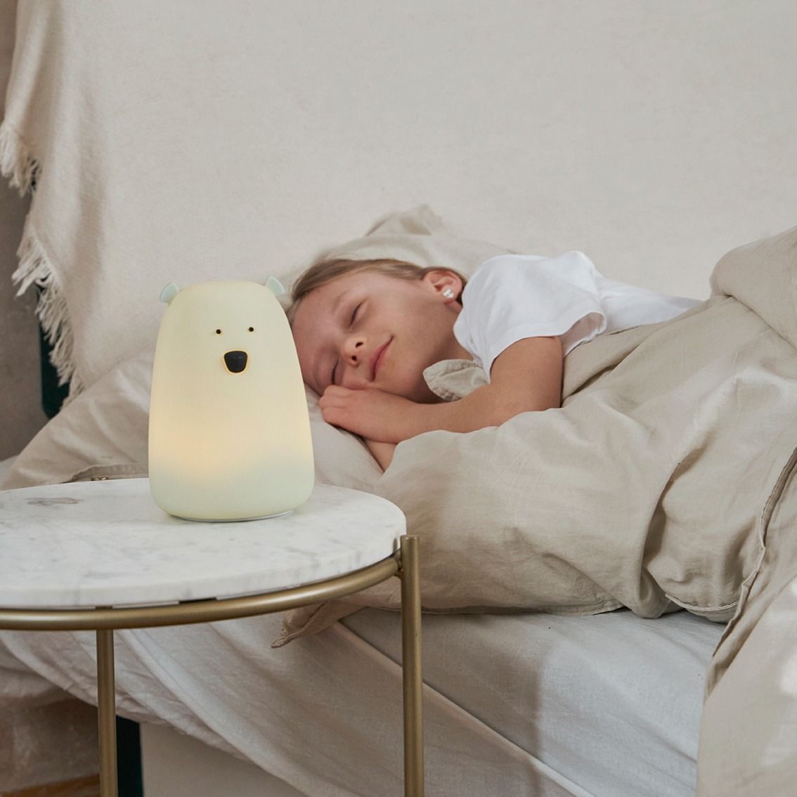 Rabbit & Friends BIG BEAR SILICONE NIGHT LIGHT WITH REMOTE CONTROL | modandtod.com