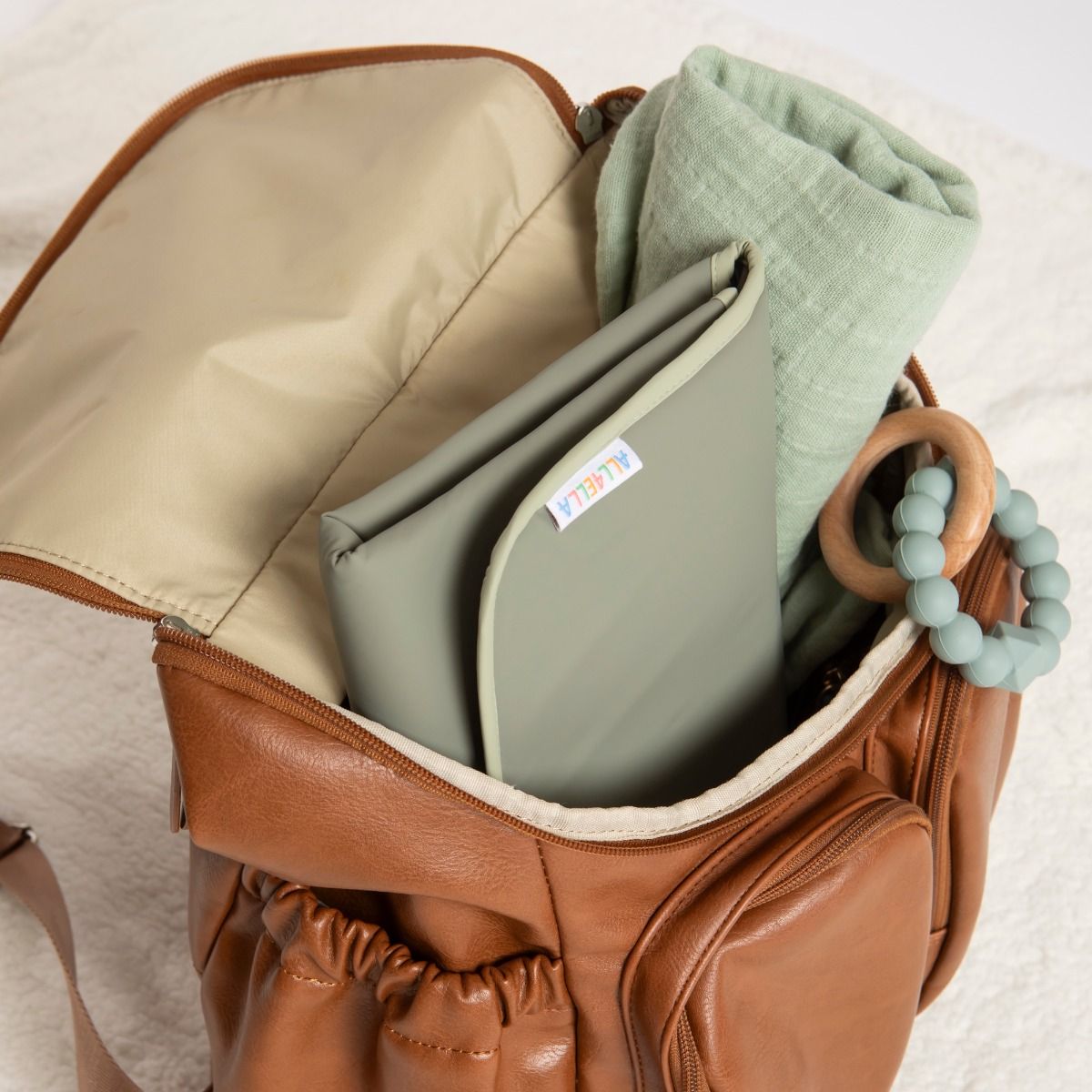 ALL4ELLA Recycled Changing Wallet - Pink | Baby Changing Mat | modandtod.com