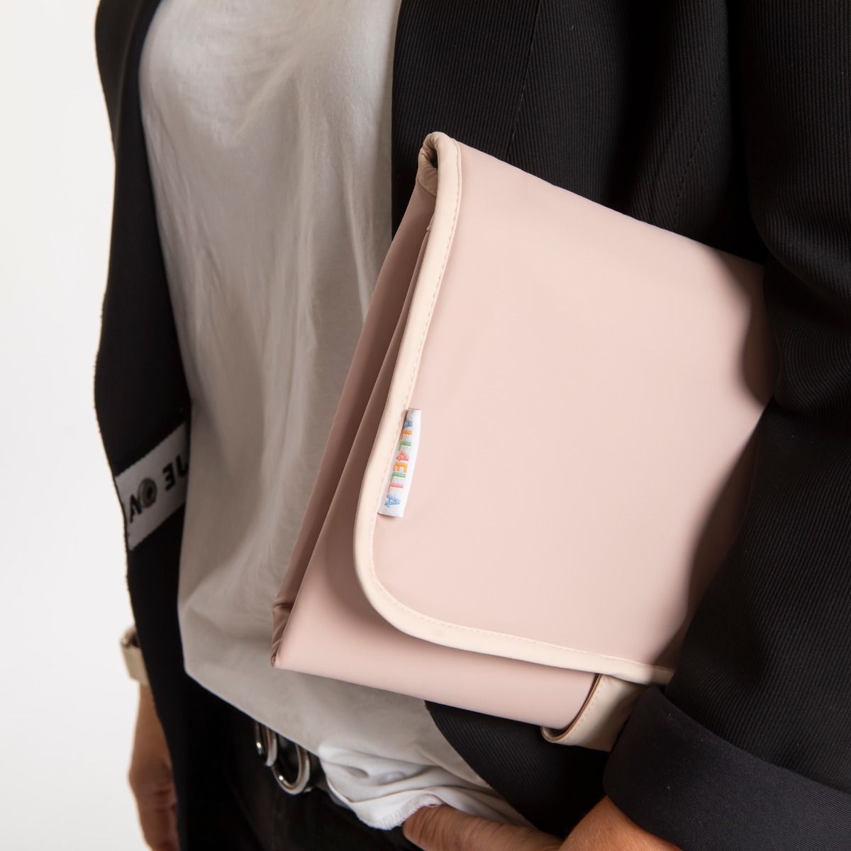 ALL4ELLA Recycled Changing Wallet - Pink | Baby Changing Mat | modandtod.com