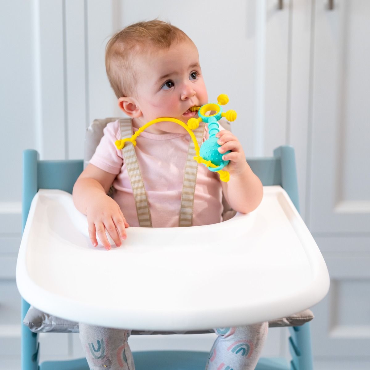 Mobi Gumlii silicone sonsory teether and rattle for teething baby. MOD & TOD
