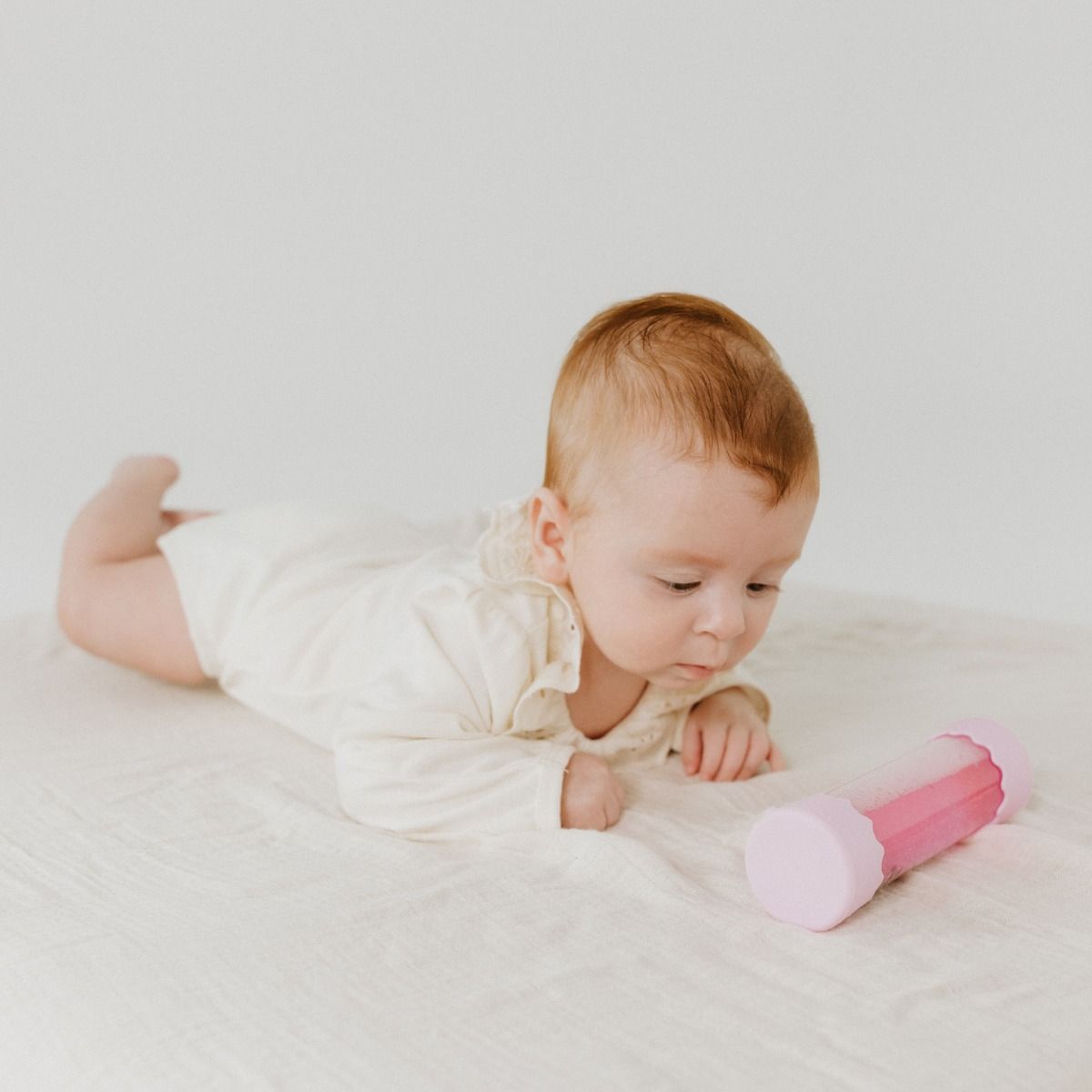 Jellystone Designs Baby Calm Down Bottle - Bubblegum | Baby Sensory Comfort Toy | modandtod.com