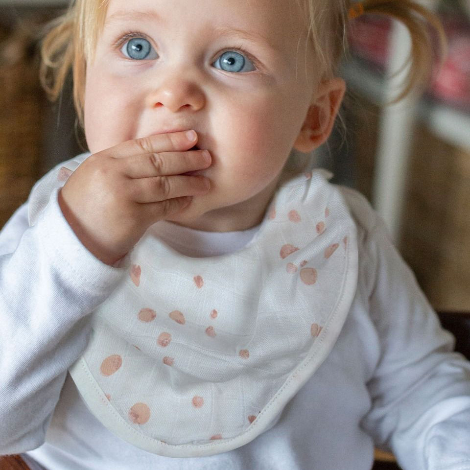 Little Bamboo Muslin Bib 2Pk - Dusty Pink | Baby Bandana Bib 2 Pack | modandtod.com