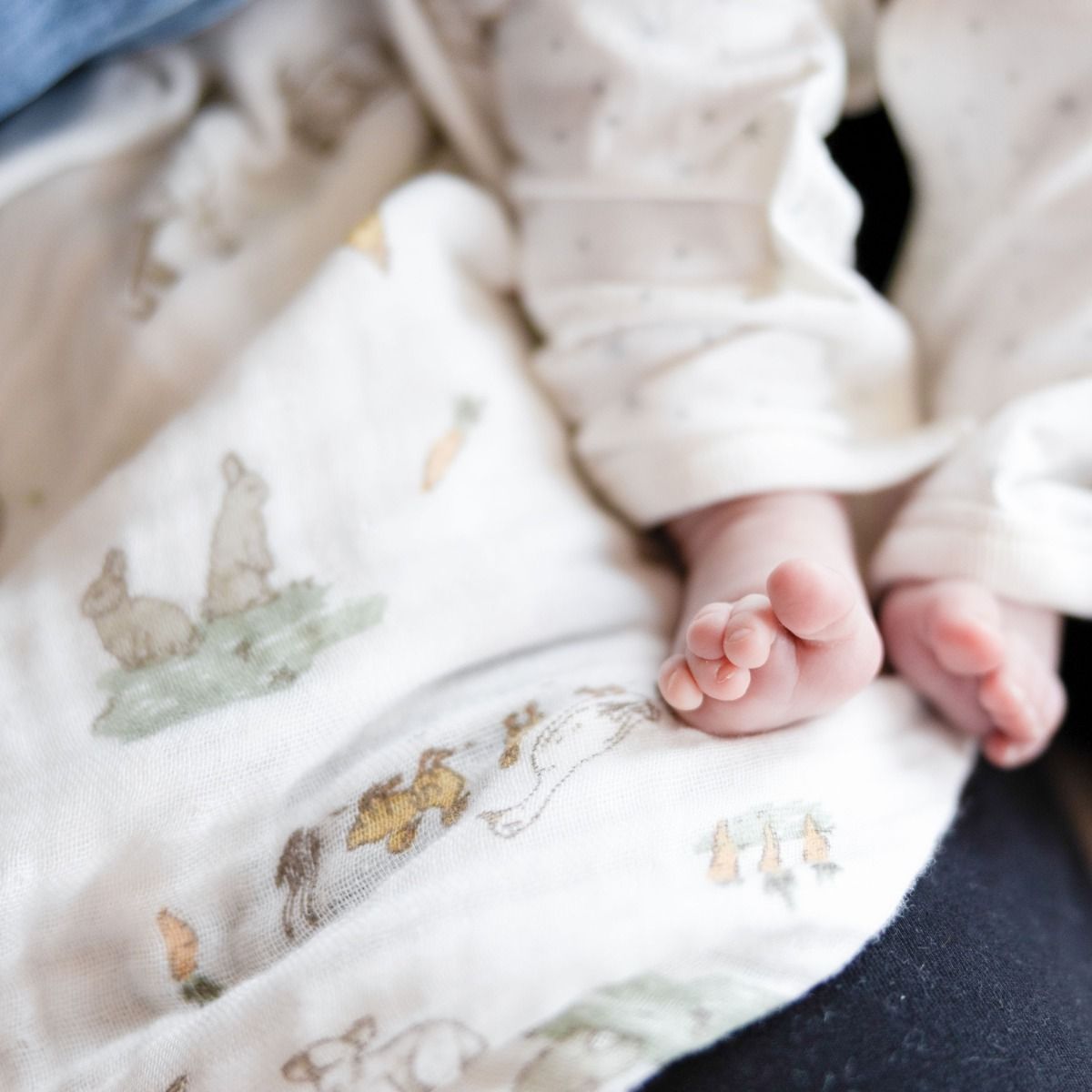 The Little Linen Company LITTLE LINEN MUSLIN WRAPS 3PK - FARMYARD LAMB | modandtod.com