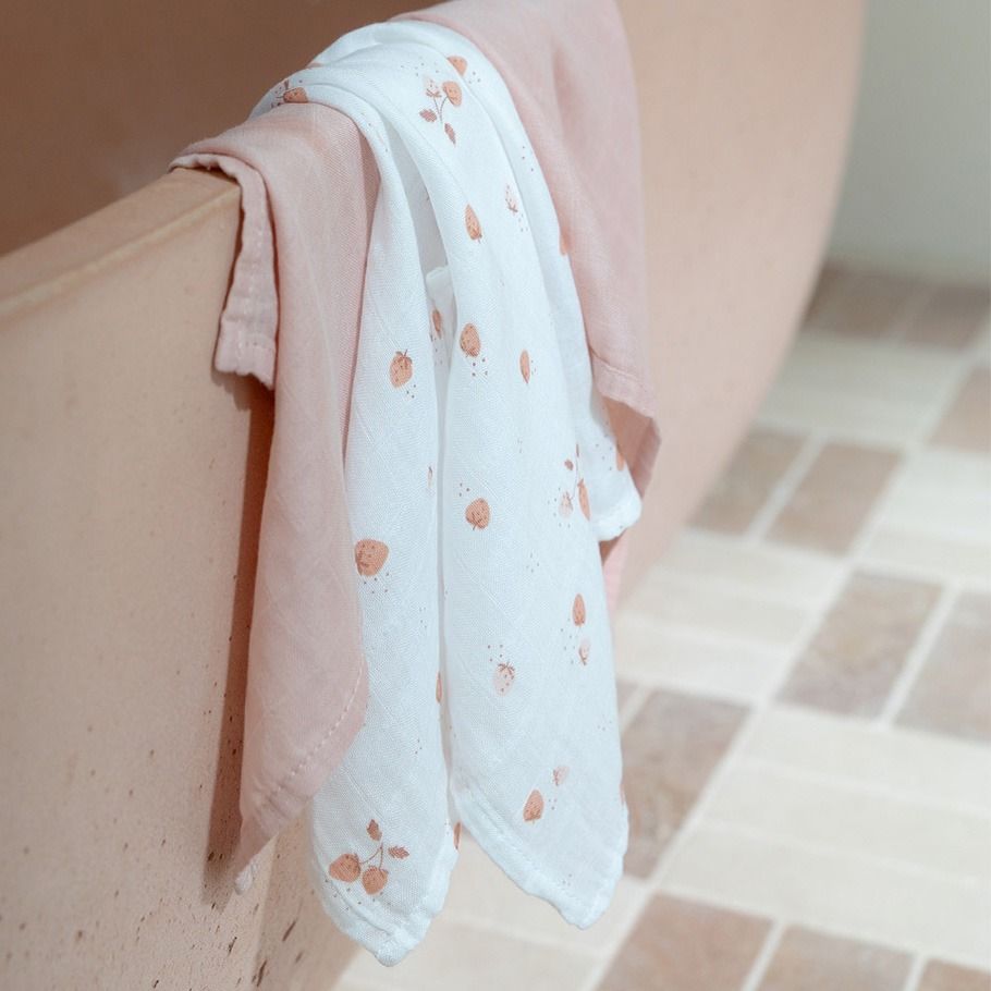 Little Bamboo Muslin Wraps 3pk - Dusty Rose | Swaddle for Baby | modandtod.com
