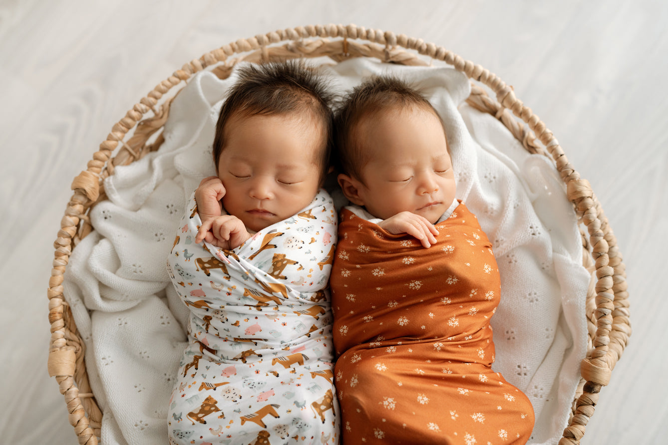 Stretchy Swaddles vs Sleeping Bags: What’s Best for Your Baby’s Sleep?
