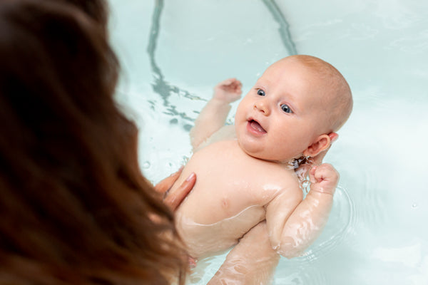 The Do's and Don'ts of Bathing Your Newborn Baby