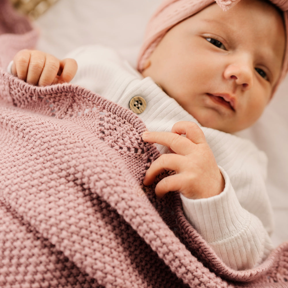 MOD & TOD Heirloom Blanket | Scalloped Edge - Rose Quartz | Organic Cotton Blanket for Baby | modandtod.com