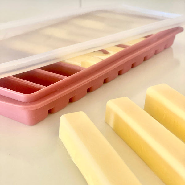 Breastmates Milk Sticks to freeze breastmilk for babies. Prefect for pumping breastfeeding and nursing mums