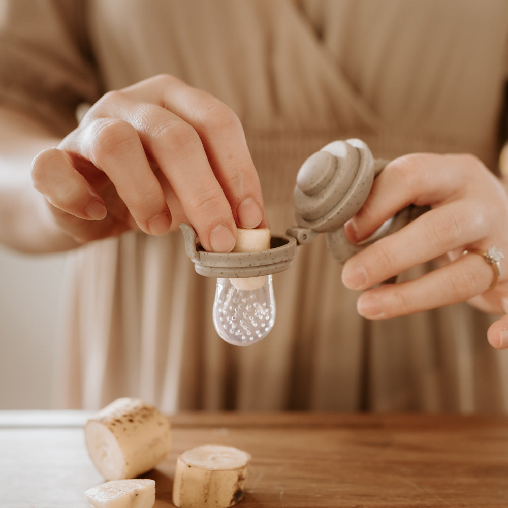 MOD & TOD Fresh Food Feeder | Speckled Dove Grey for baby starting solids