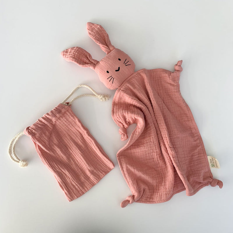 Bear & Moo Snuggly Comforter | Dusky Pink for newborn and baby. Prefect for gifting