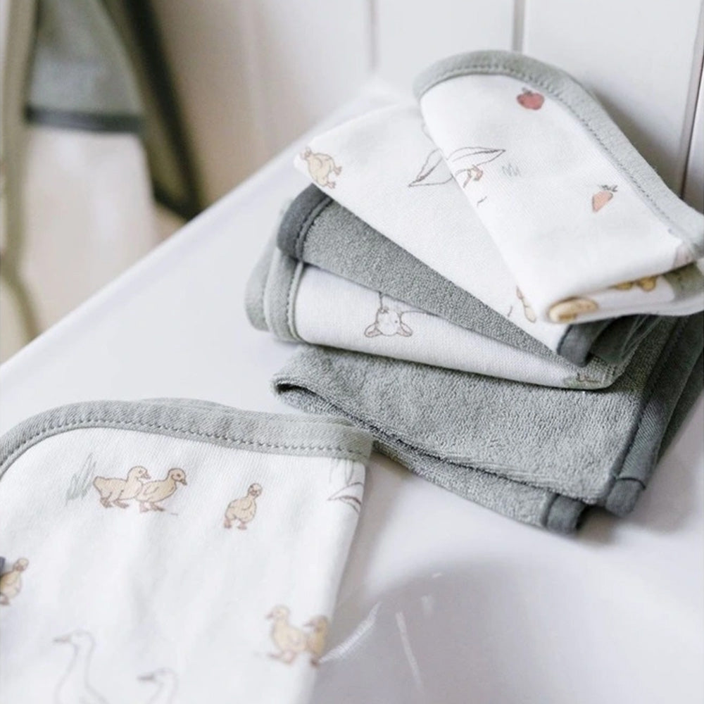 The Little Linen Company Towelling Washer 6 Pack - Farmyard Lamb for baby bath time