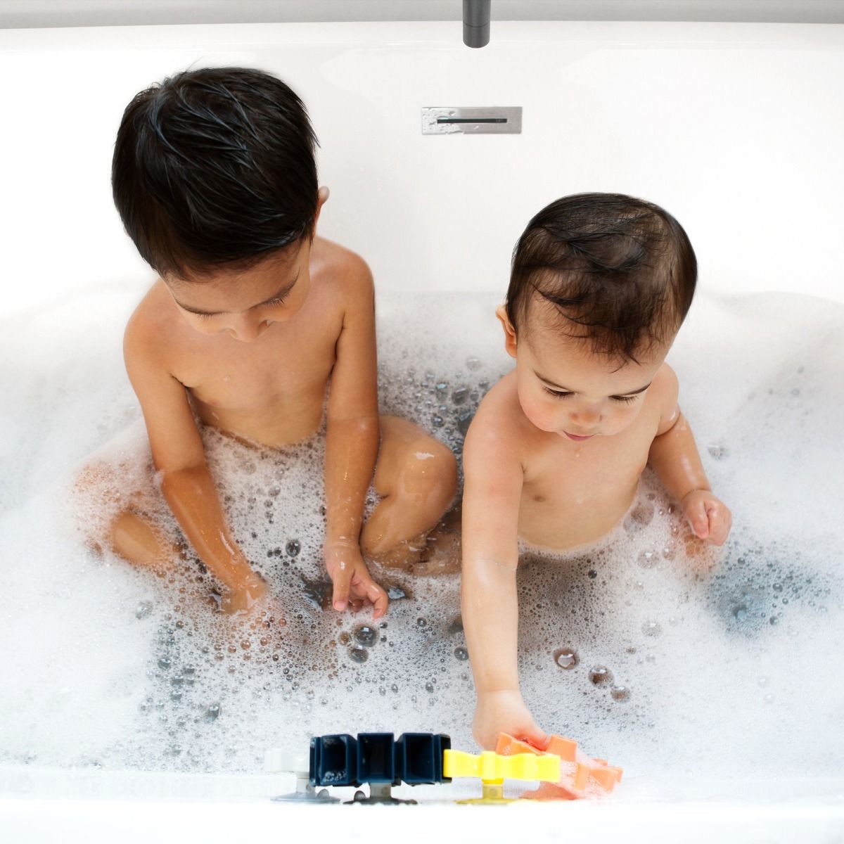 Boon Cogs Bath Toy - Navy for baby bath fun