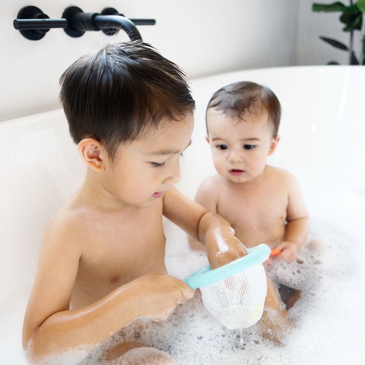 Boon Water Bugs Floating Bath Toy for toddler bath time fun