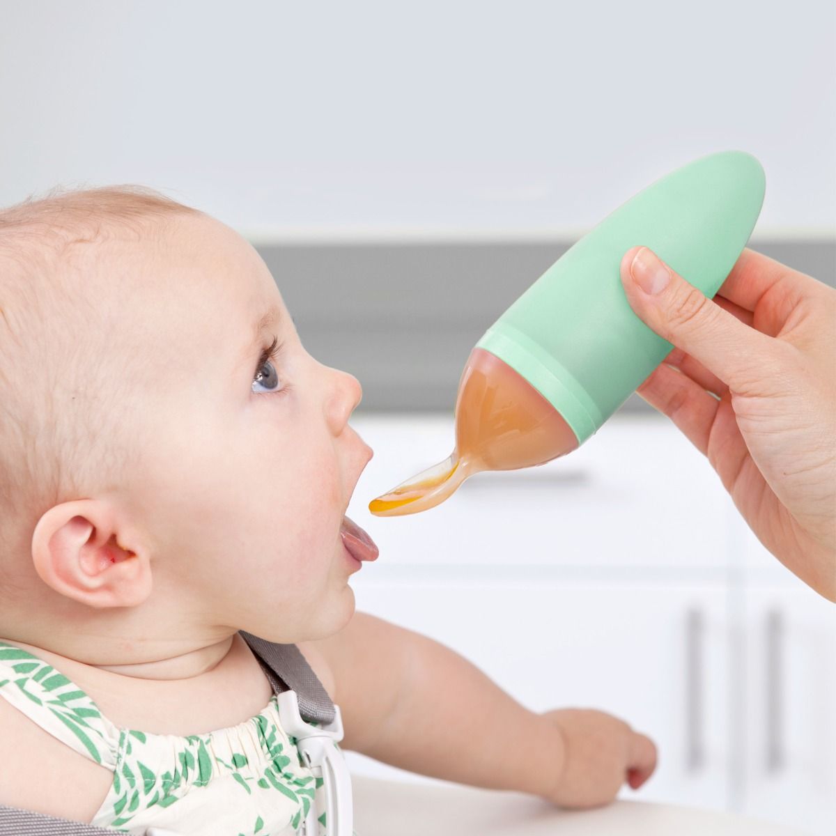 Boon Squirt Spoon - Mint for baby starting solids. MOD & TOD