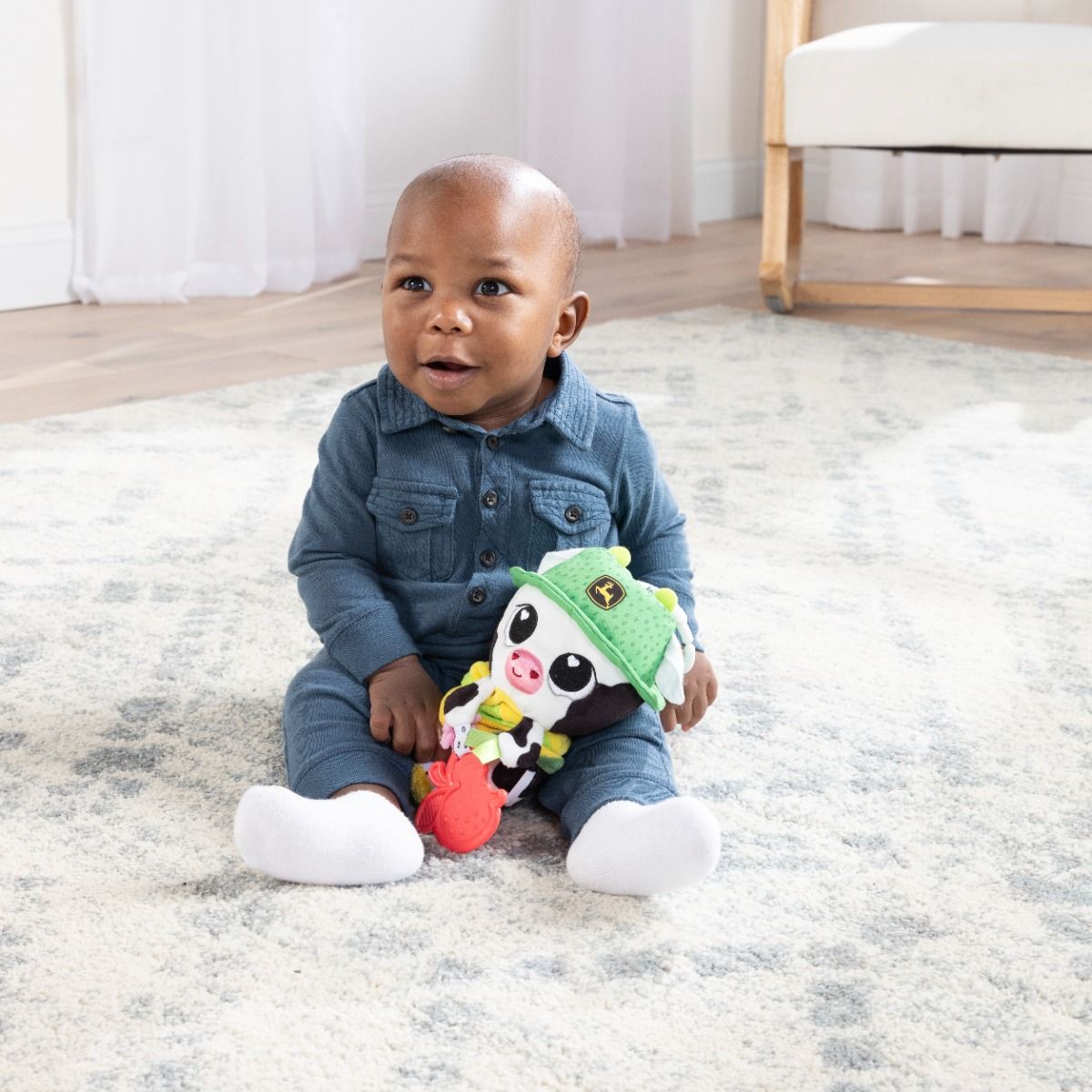 Lamaze Bella the Cow - Clip & Go | Sensory Toy | Comfort Toy | Baby Toy | modandtod.com