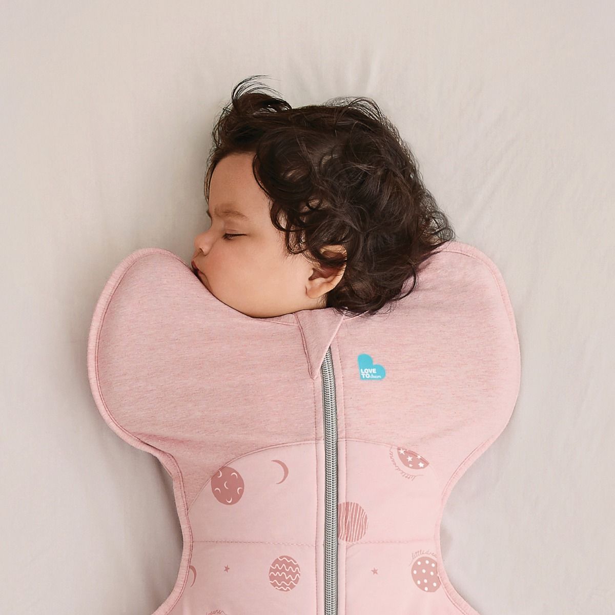 Swaddle Up™ Warm 2.5 TOG - Little Dreamer Dusty Pink for newborn and baby. MOD & TOD